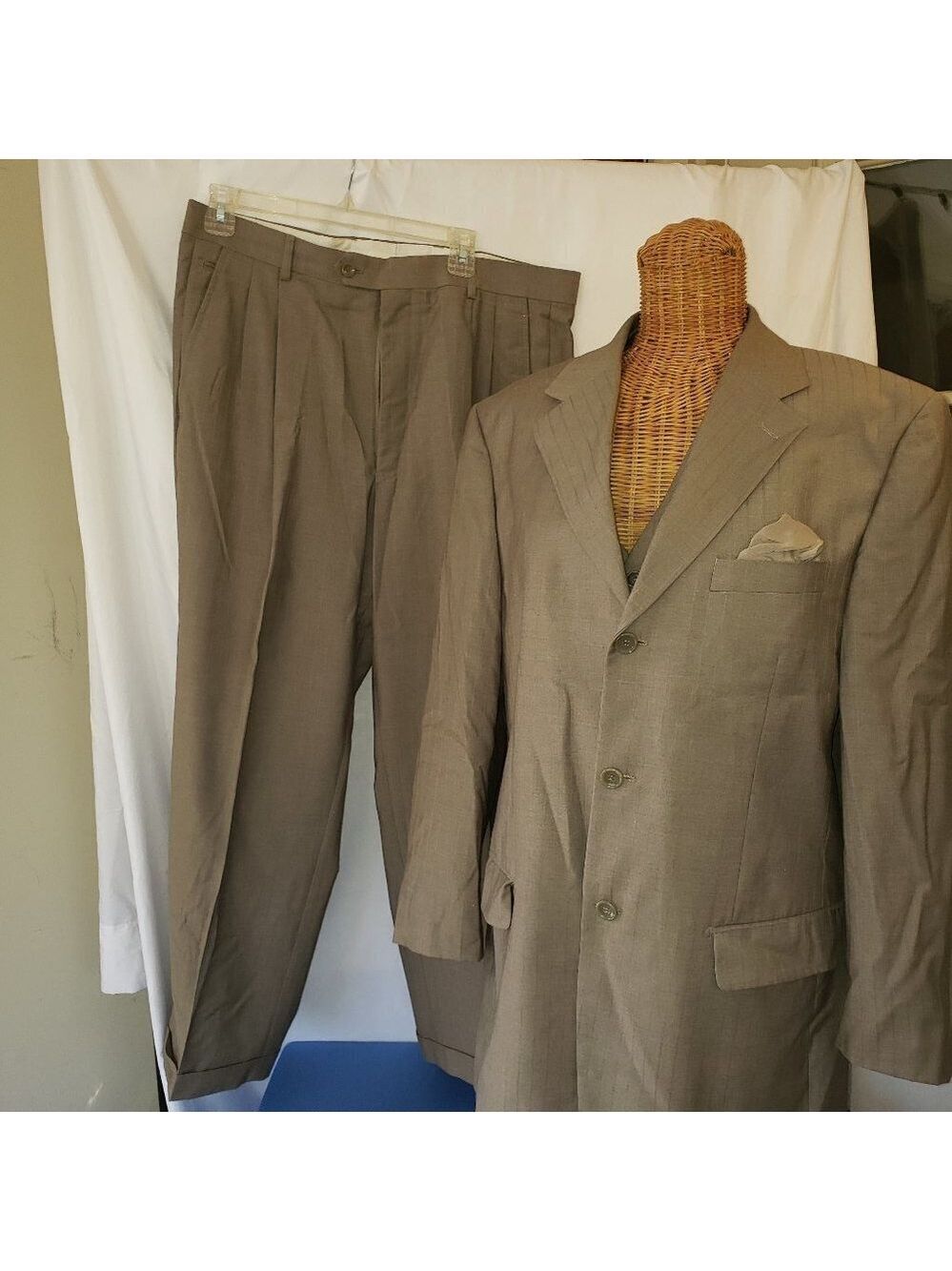 Men's Bocaccio Uomo 3-Piece Tan Suit, Size W36-42L